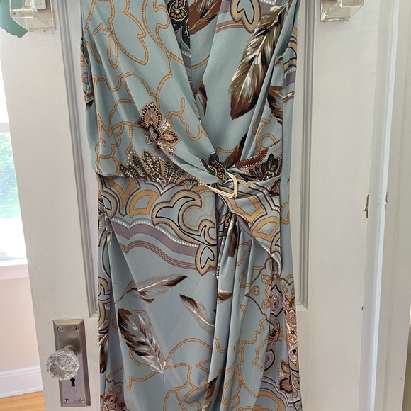 Gorgeous dress - Picture 1 of 4